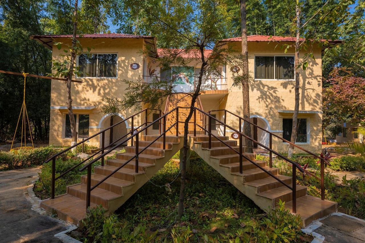 Jungle King Resort Kānha Eksteriør billede