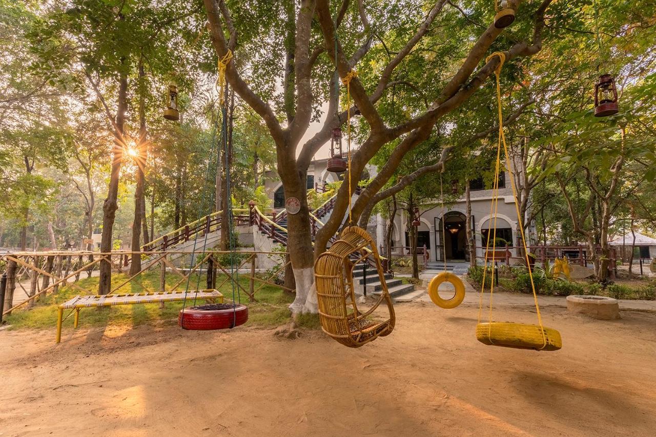 Jungle King Resort Kānha Eksteriør billede