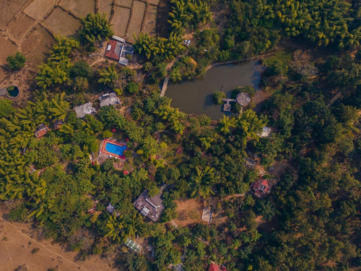 Jungle King Resort Kānha Eksteriør billede