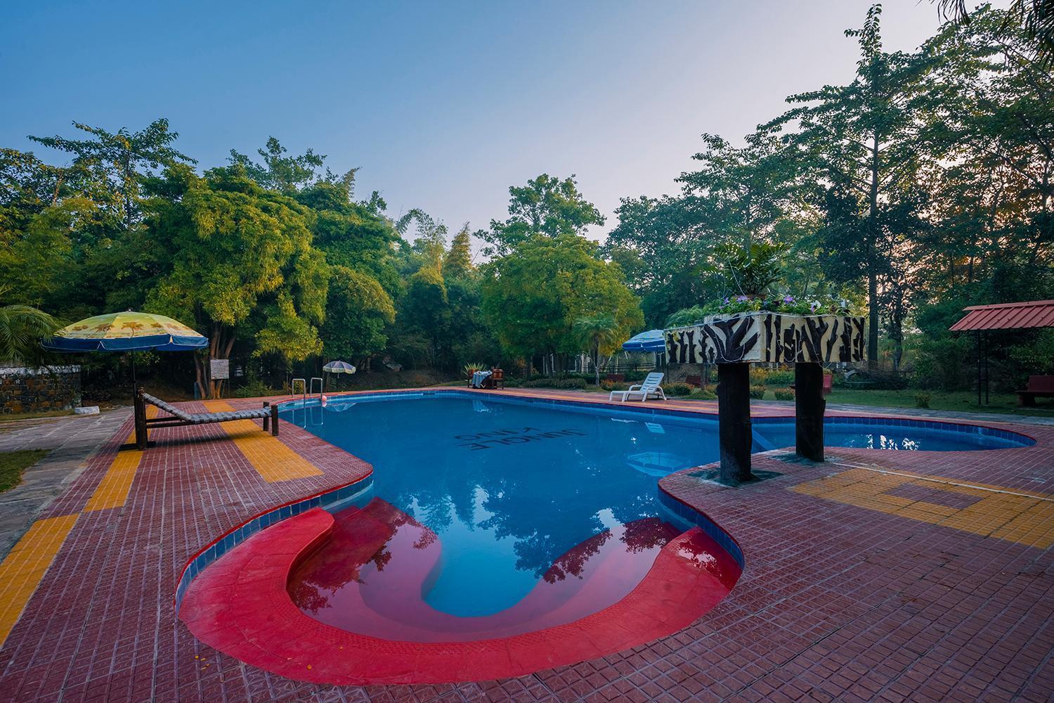 Jungle King Resort Kānha Eksteriør billede