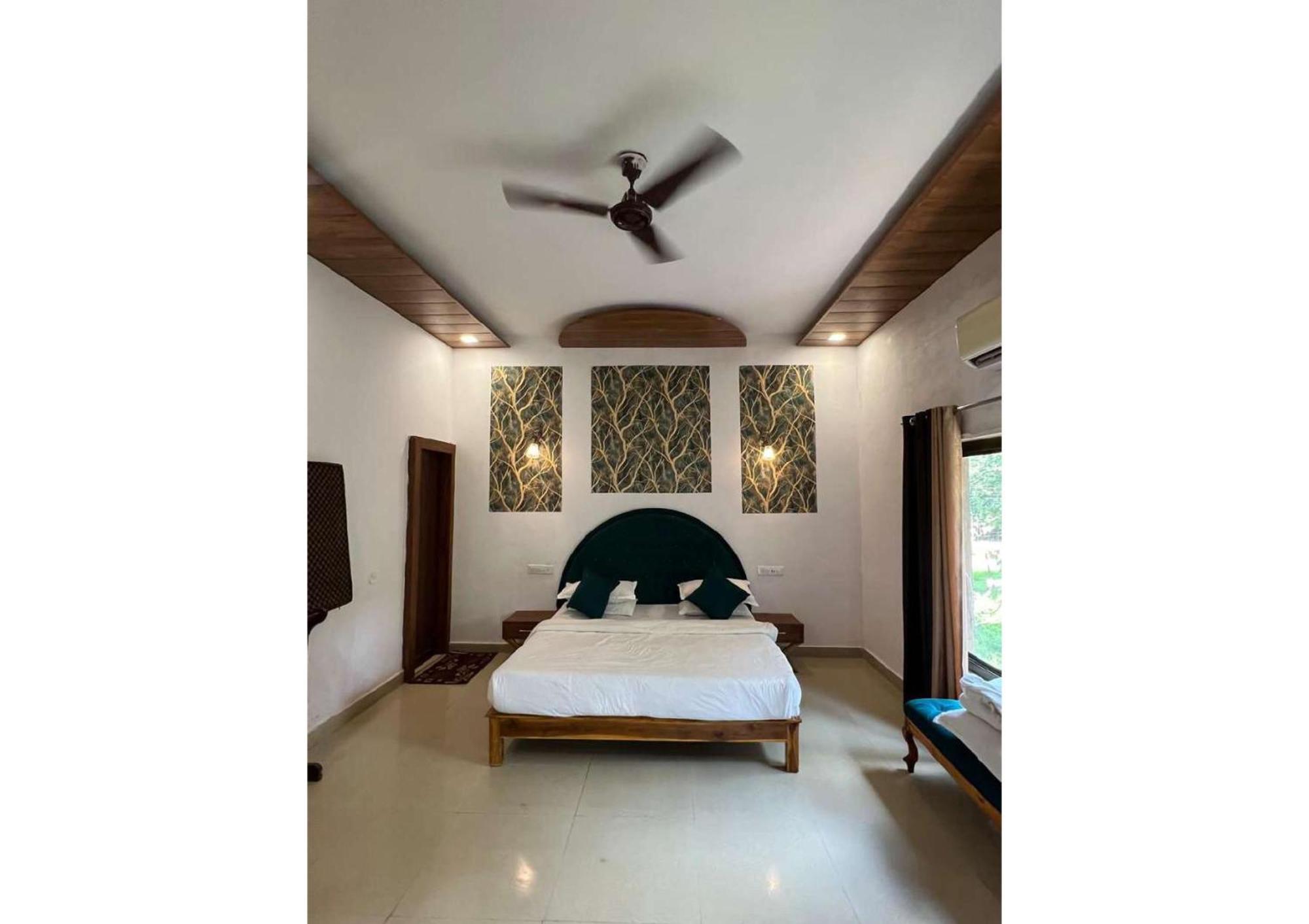 Jungle King Resort Kānha Eksteriør billede
