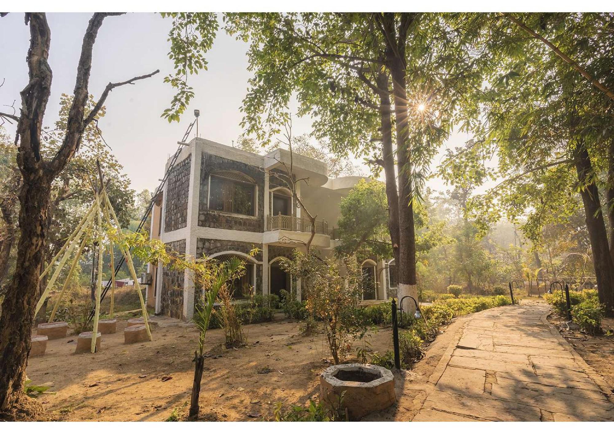 Jungle King Resort Kānha Eksteriør billede
